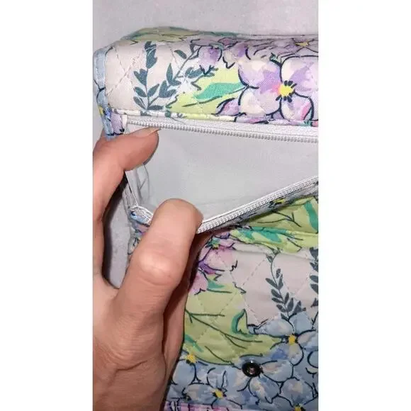 Vera Bradley Quilted Tri-fold Wallet Multicolored Floral - Picture 9 of 10